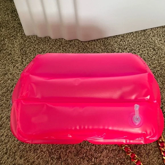 -moschino inflatable pool toy tote bag - Picture 6 of 7